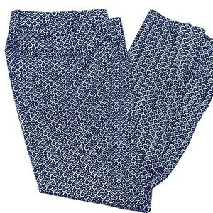 Brooks Brothers, Natalie fit Blue, Black & White Scalloped Print size 2 EUC